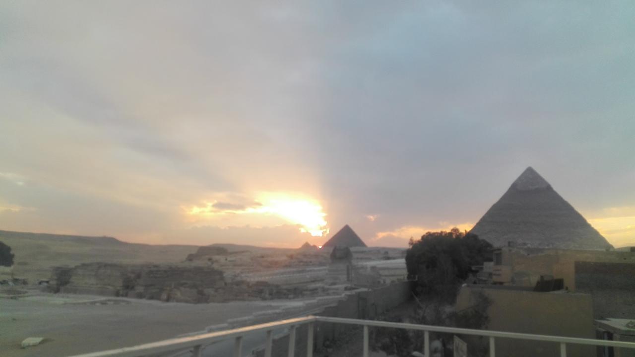 Pyramids Overlook Inn Kafrat al Jabal Exterior foto